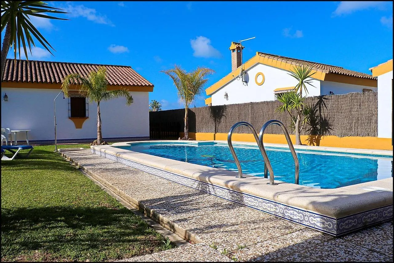 Chalet Con Piscina En Roche Viejo Conil De La Frontera
