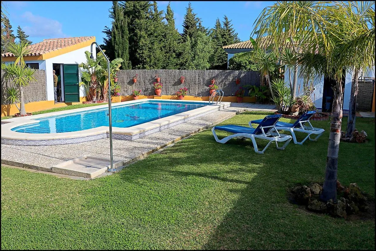 Chalet Con Piscina En Roche Viejo Conil De La Frontera